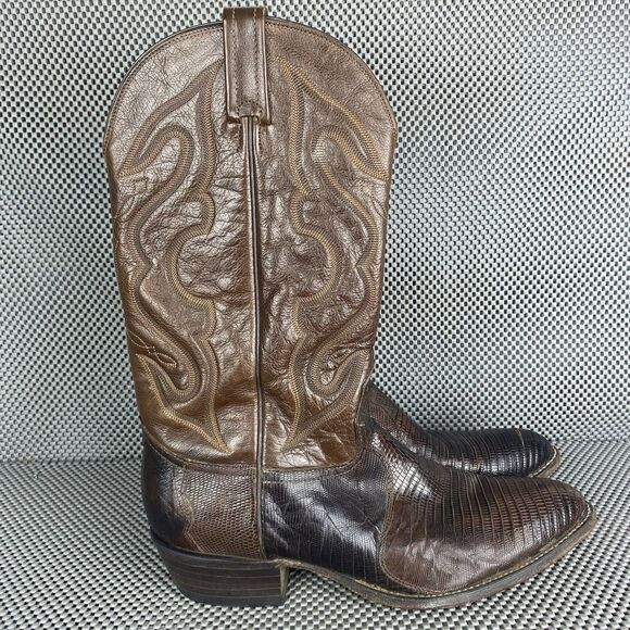 Vintage Nocona Boots Cowboy Boots Mens Size 11 D Leather Brown Made in USA - Picture 1 of 16